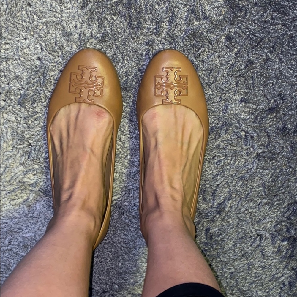Tory Burch sz 8.5 nude leather flats